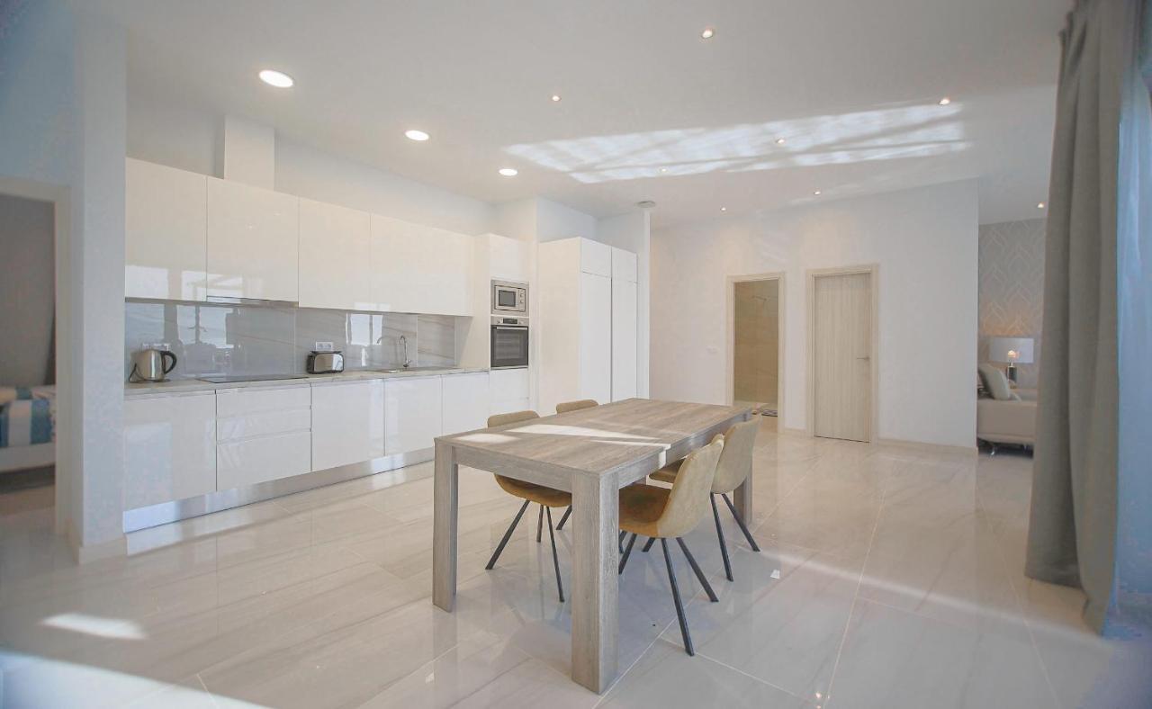 Atlantico Plaza Suite 6A - 2 Beds - 2 Baths Puerto del Carmen  Exterior foto